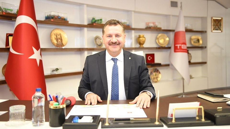 "Seçilen belediyelerin başkanı olacak"