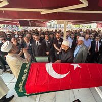 Okul müdürü son yolculuğuna uğurlandı