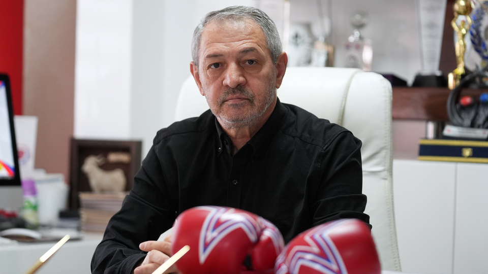 Fenerbahçe'ye teşekkür, Galatasaray'a çağrı