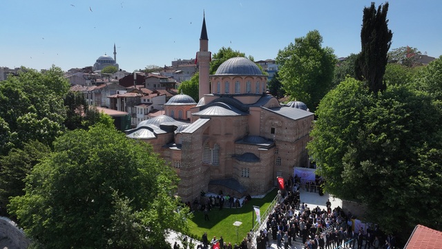 Tarihi camide 79 yıl sonra ilk cuma namazı