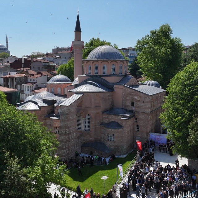 Tarihi camide 79 yıl sonra ilk cuma namazı