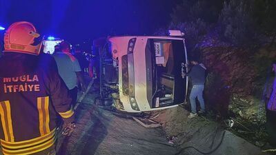 Öğrencileri taşıyan otobüs şarampole uçtu!