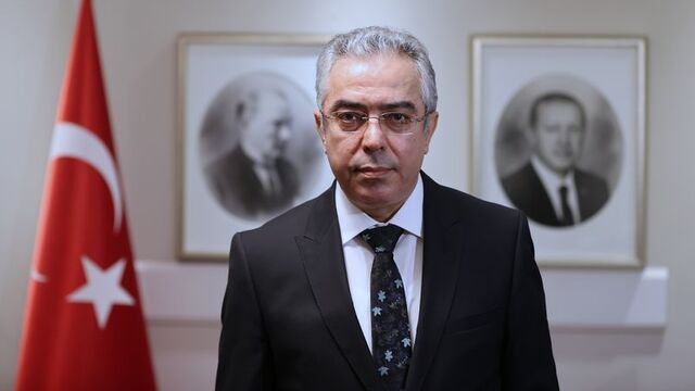 Mehmet Uçum'dan yeni anayasa mesajı: Anayasa yapma yetkisi TBMM ama tartışma yeri Meclis ile sınırlı değil