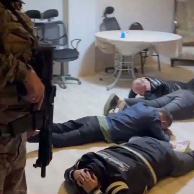 Zirek Kardeşler ve Alabaylar'a operasyon: Gözaltına alınanlar arasında polisler de var