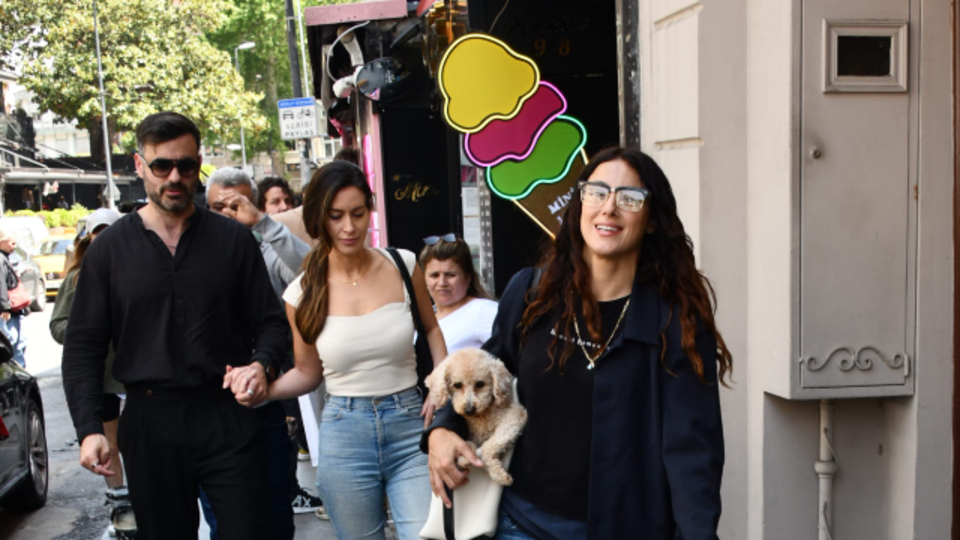 "Kardeşimi gezdiriyorum"