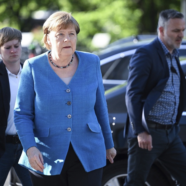 Merkel anılarıyla geri dönüyor