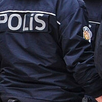 3 emniyet görevlisinin evinde arama