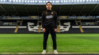 Hull City'de ayın oyuncusu Abdülkadir Ömür!