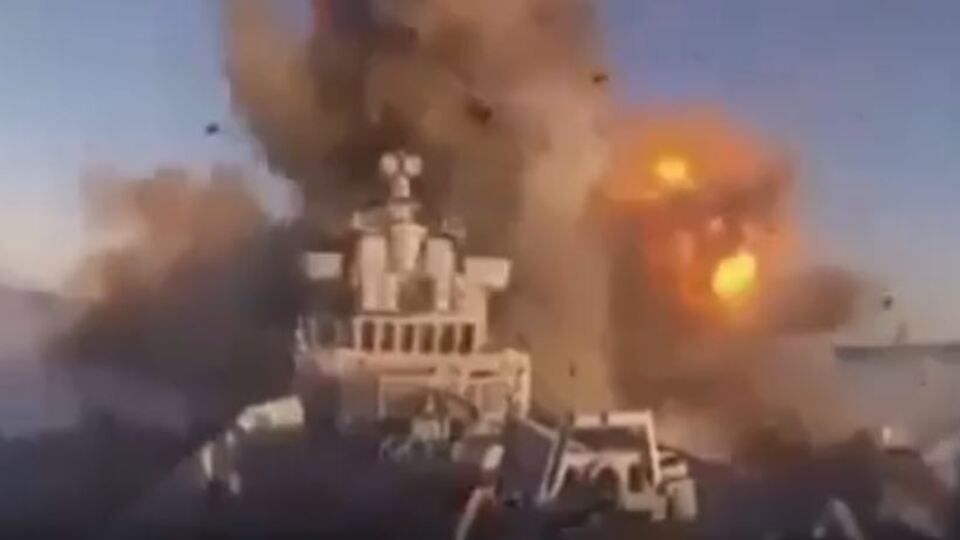 İran yanlışlıkla kendi gemisini mi vurdu?