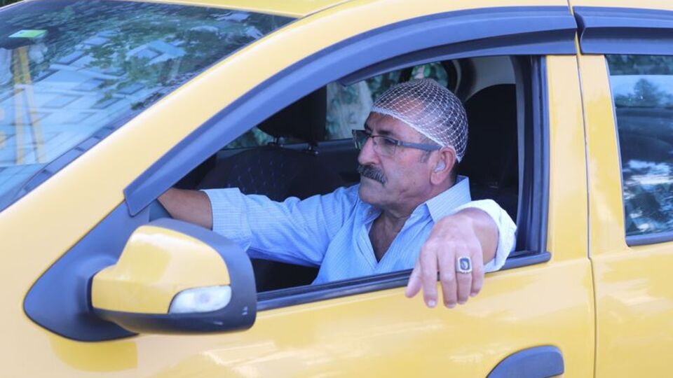 Taksiciyi gaspeden zanlı hakim karşısında