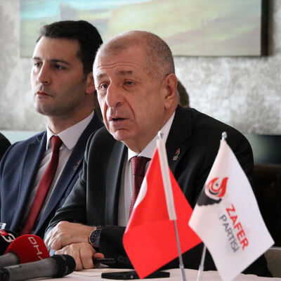 Özdağ'dan Özel'e: Stratejik meselelerde cahil