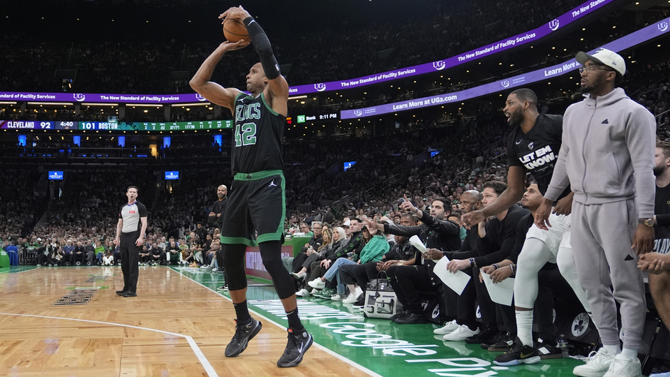 Boston, üst üste 3. kez konferans finalinde!