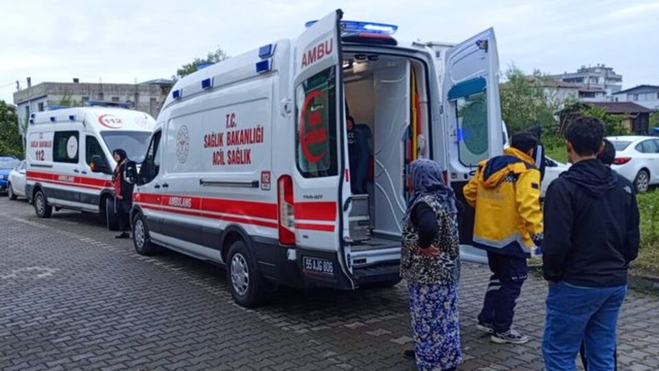 Okula getirdiği biber gazı topu patladı!