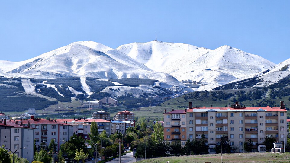 Mayıs ayında eksi 6'yı gördü