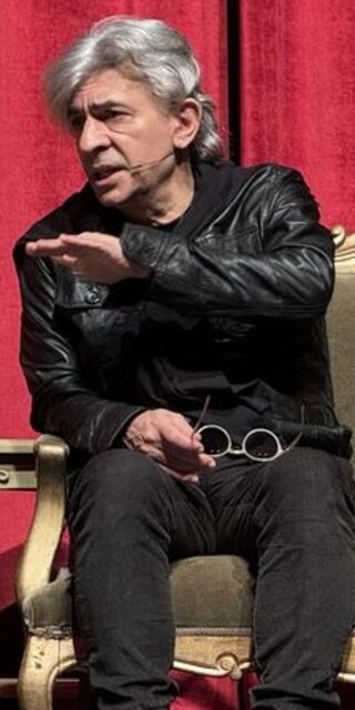  "İnsanlar yaşlanınca filozof oluyor"