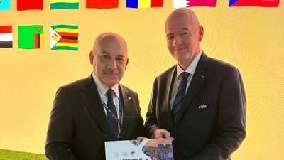  Büyükekşi ve Infantino bir araya geldi