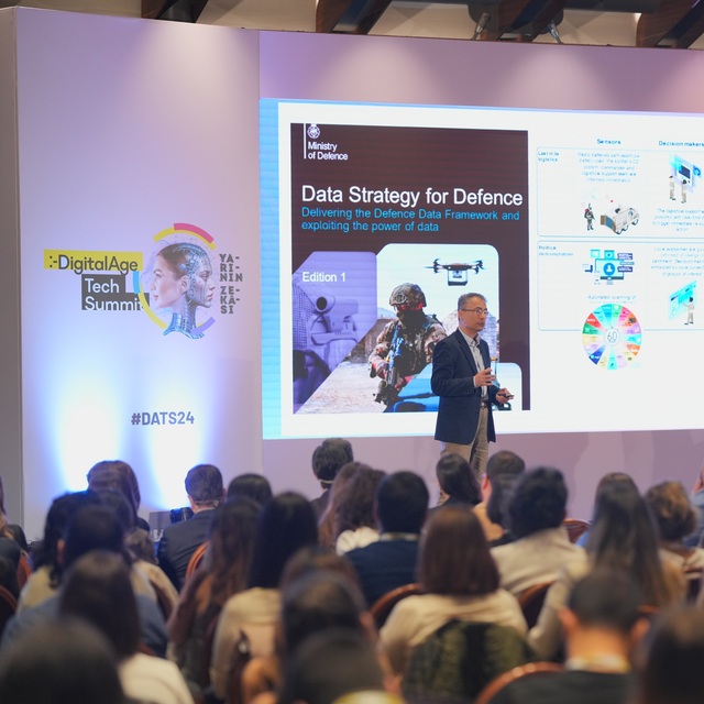  Zirvede yapay zekâ devrimi tartışıldı