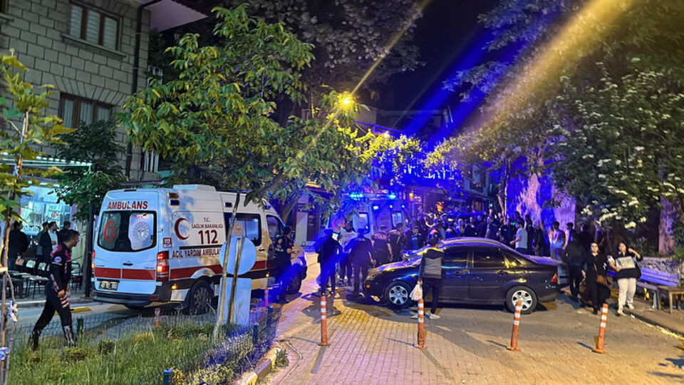 Cip kafeye daldı! O anlar kameraya yansıdı