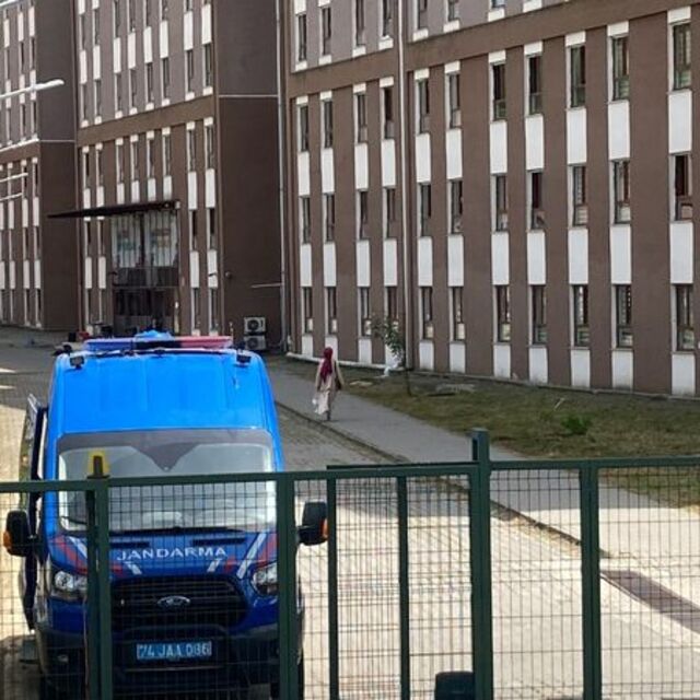 Yurtta şüpheli ölüm! 24 yaşındaki kız ölü bulundu