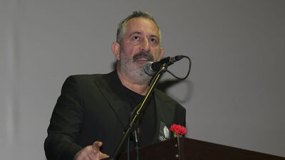 Cem Yılmaz'dan Gora müjdesi