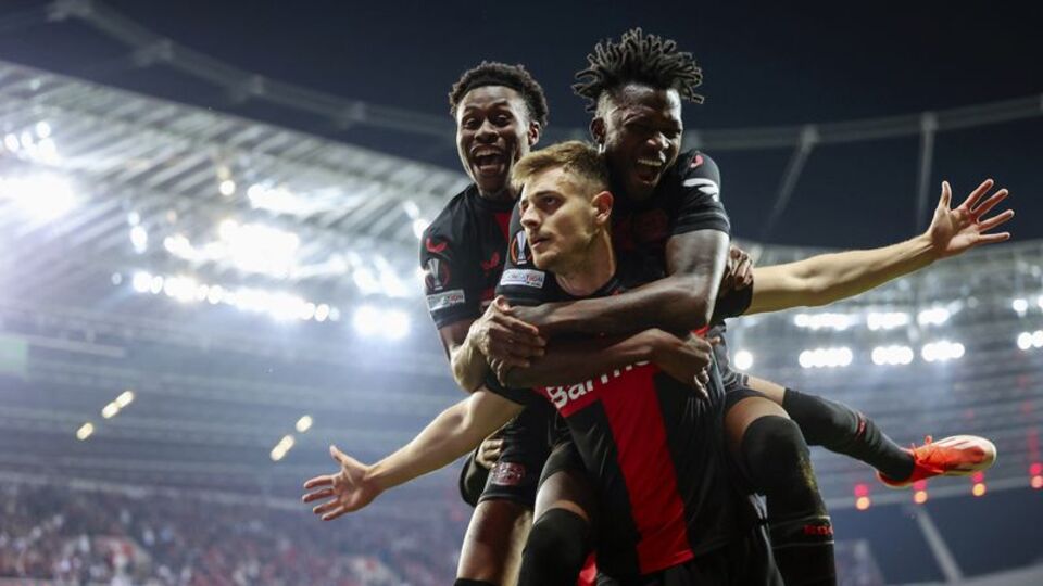 Leverkusen namağlup şampiyonları hatırlattı!