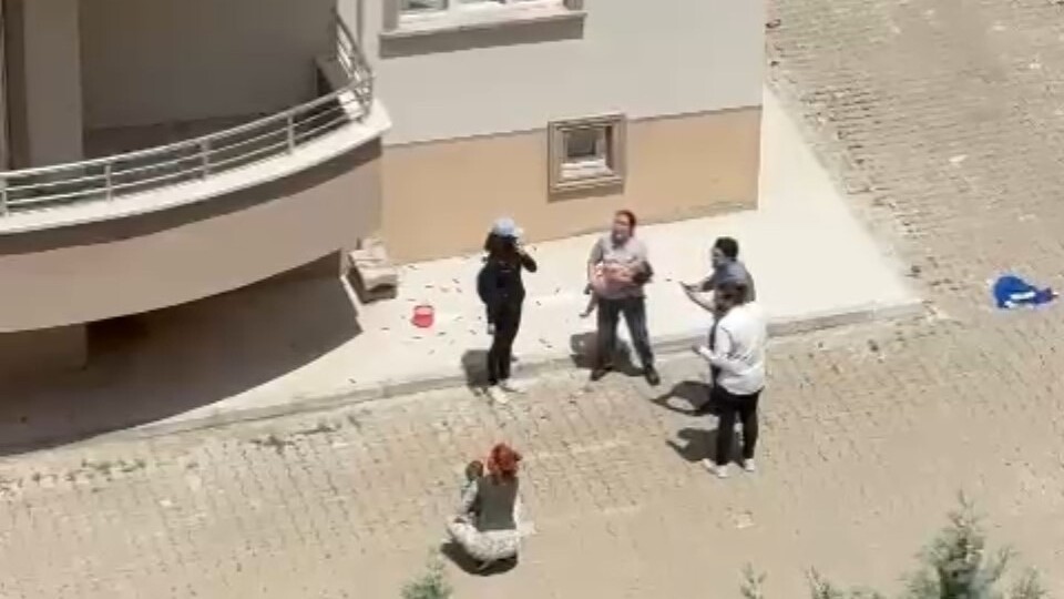 Balkondan düşen çocuktan acı haber!