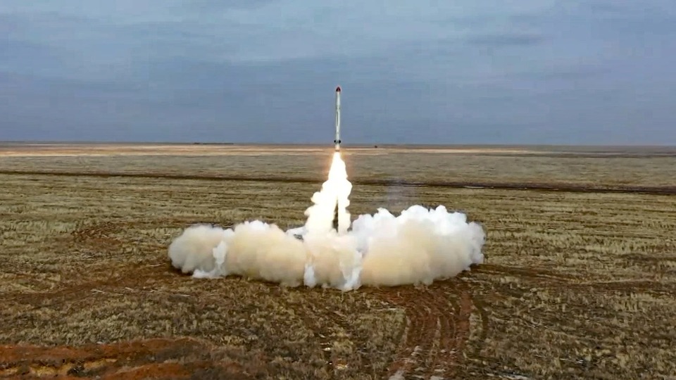 Rusya'dan nükleer silahlarla tatbikat