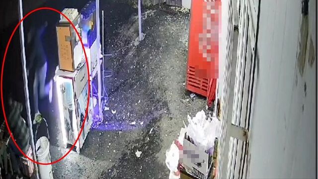Mardin'de bıçaklı saldırı anı kamerada: 4 yaralı