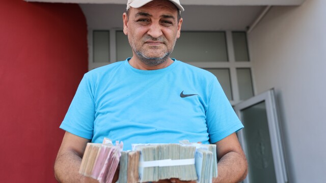 Dolandırıcıların oyununu taksici bozdu