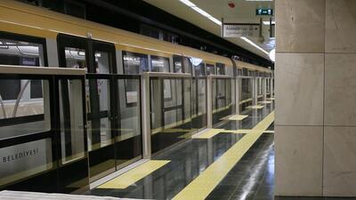 İstanbul'da metro seferlerinde aksama