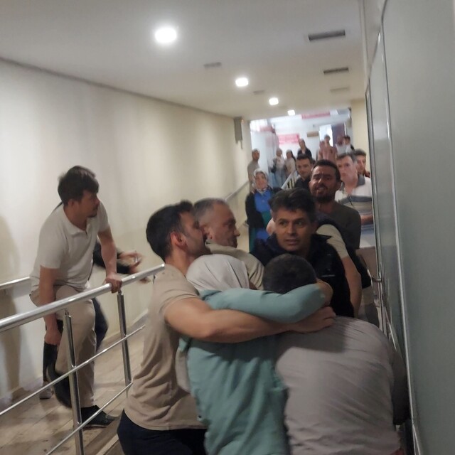 30 yılı duyunca adliyeyi birbirine kattılar