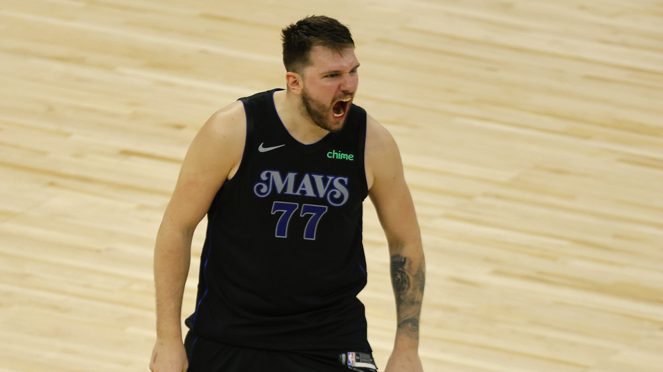 Doncic son saniyede galibiyeti getirdi!