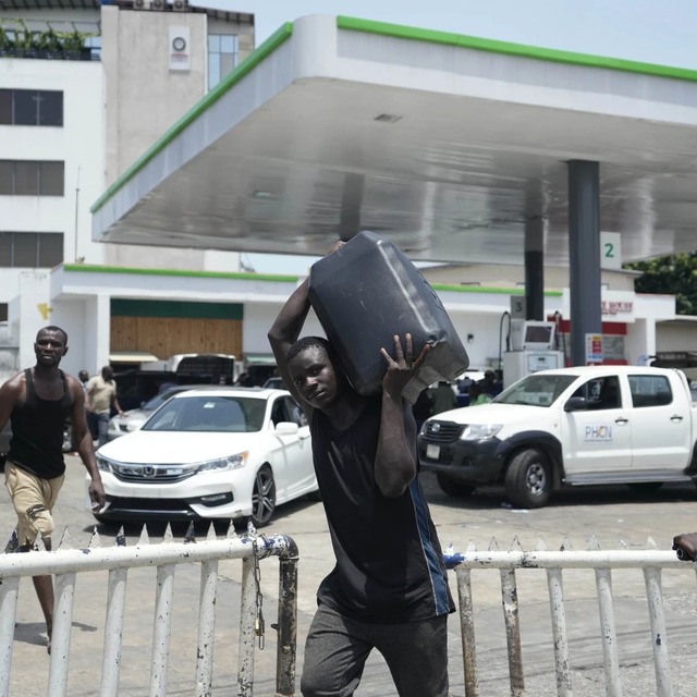 Nijerya'dan petrole 25 milyar dolar