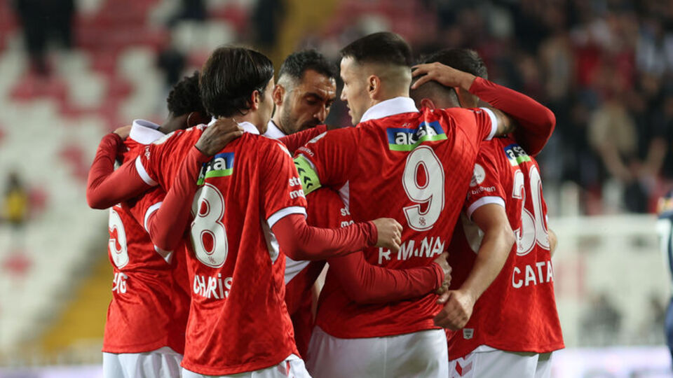 Sivasspor, sezonu galibiyetle kapattı!