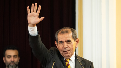 Galatasaray'da Dursun Özbek yeniden başkan