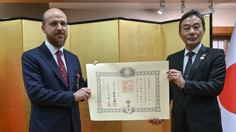 Japonya'dan Bilal Erdoğan'a nişan