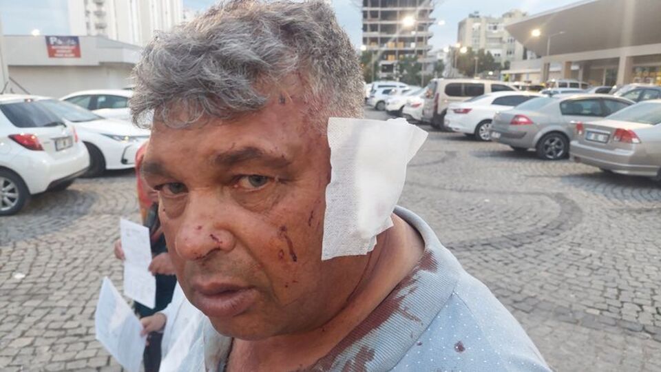 Adana'da yol verme kavgası!