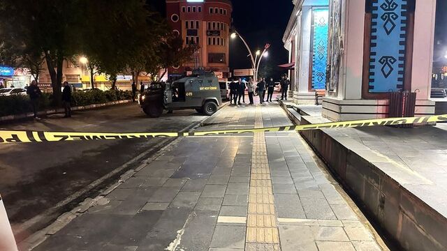 Sahipsiz çanta panik yarattı