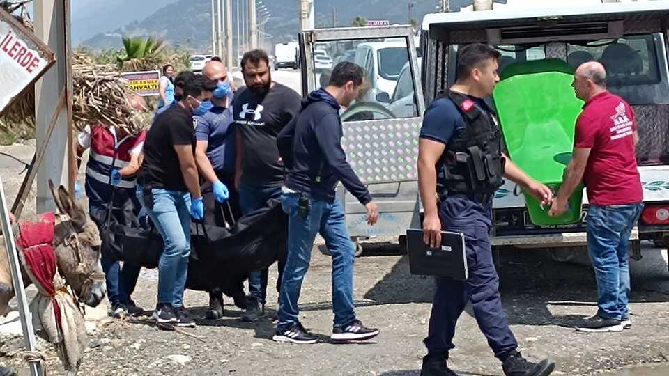 Hatay'da kumsalda kadın cesedi bulundu