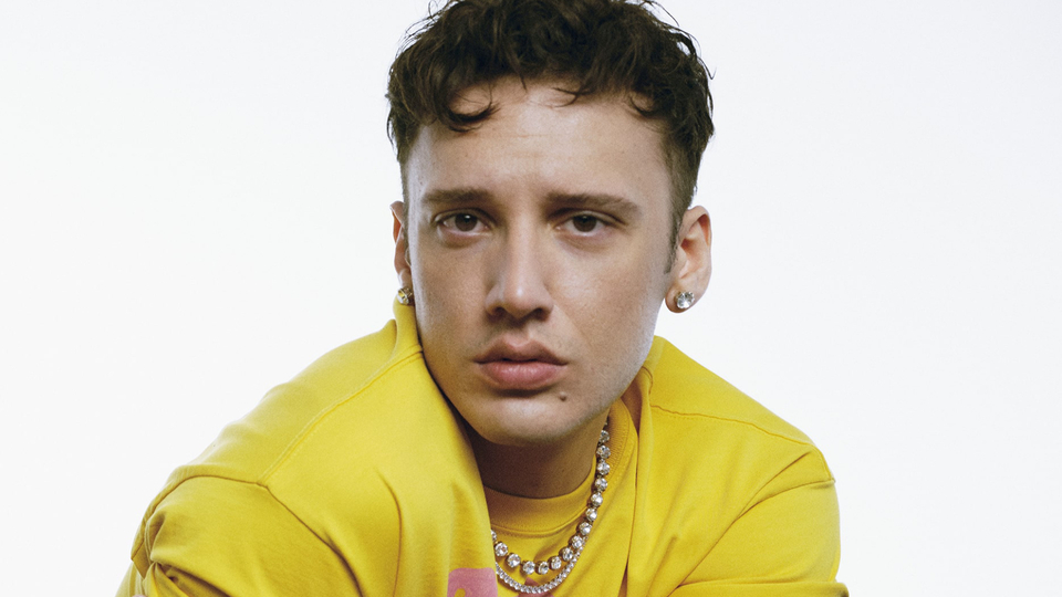 Yeniden dünya listelerine girdi