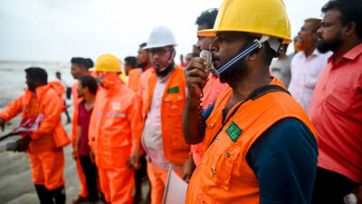 800 bin kişi tahliye edildi