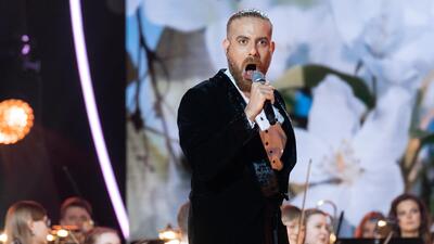 Rusya'da 'Altın Mikrofon' kazandı