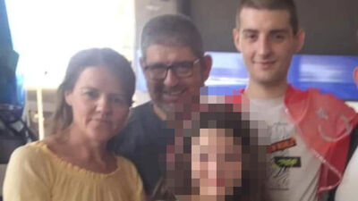 Cinnet getiren genç, anne ve babasını öldürüp intihara kalkıştı!