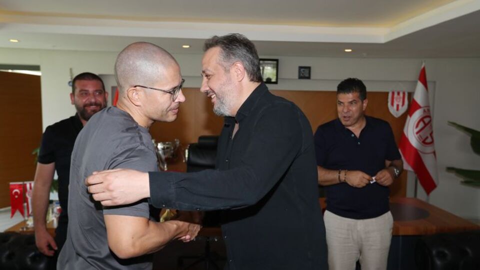 Alex de Souza Antalyaspor tesislerinde!