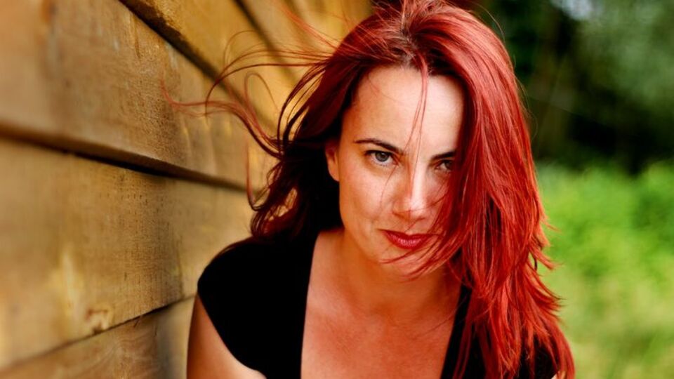 Tarihi romanlarıyla biliniyordu... Özlem hocayı kaybettik!