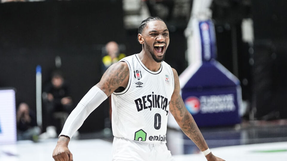 Mathews, 1 yıl daha Beşiktaş'ta!