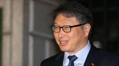 Eski eşe 1 milyar dolar tazminat