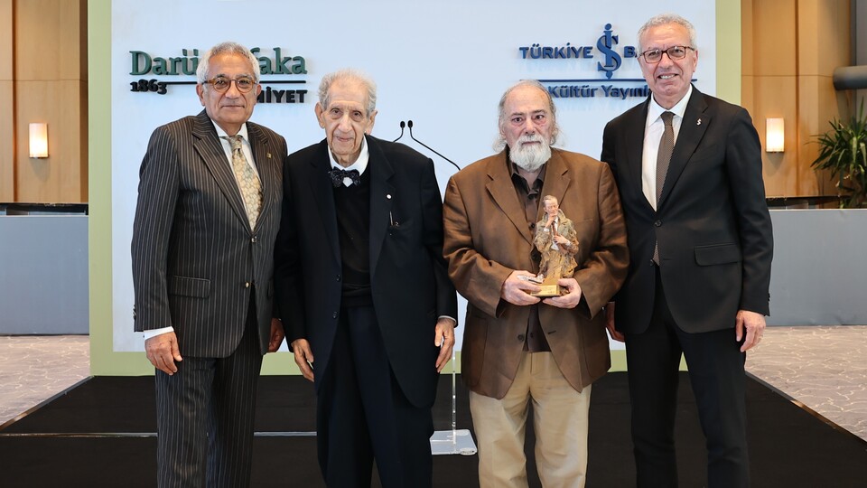 Sait Faik Abasıyanık Hikaye Armağanı, Barlas Özarıkça'nın!