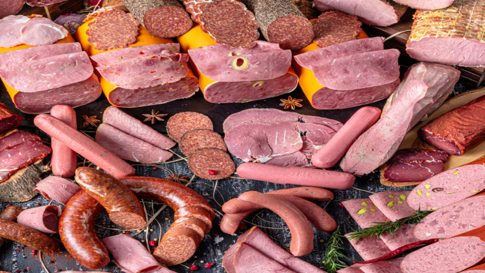 Aşırı işlenmiş gıdalar çocukları zehirliyor