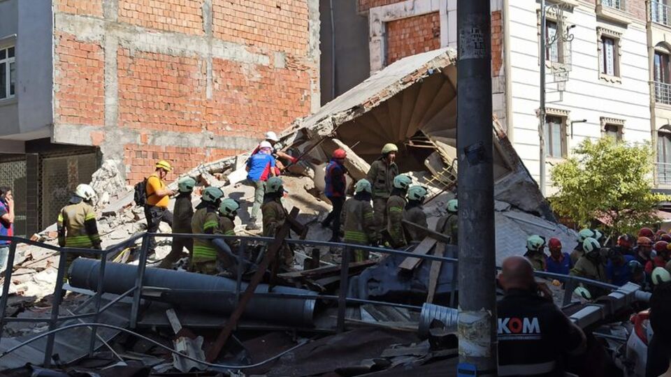 Çöken bina soruşturmasında mülk sahibi tutuklandı